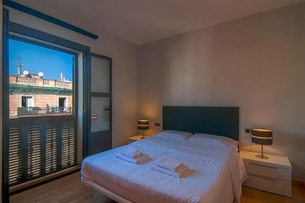 Tamarit Apartments 巴塞罗那 0*,