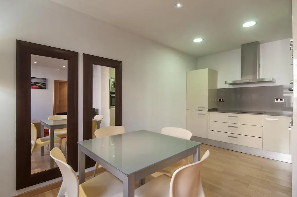Tamarit Apartments 巴塞罗那 0*,  西班牙